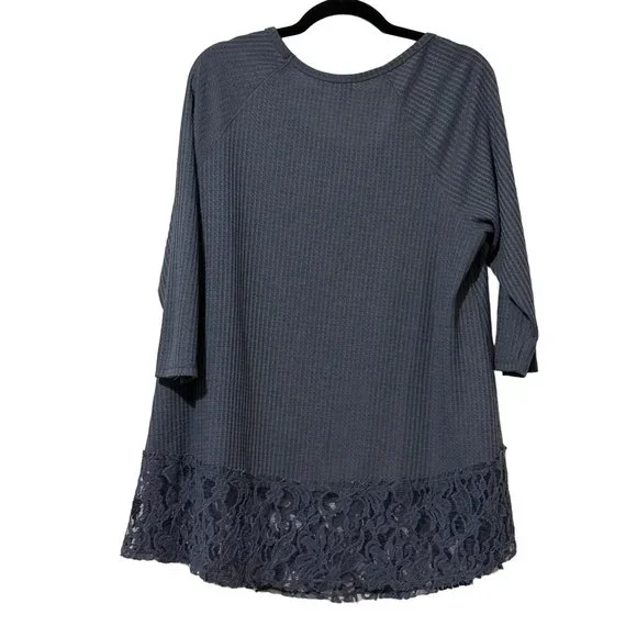 One World size 1X blue thermal lace trim 3/4 sleeve top - Picture 3 of 8